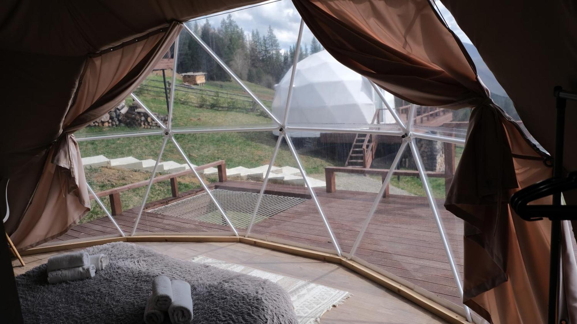 Hotel Глемпінг Де Вайб à Vorokhta Chambre photo