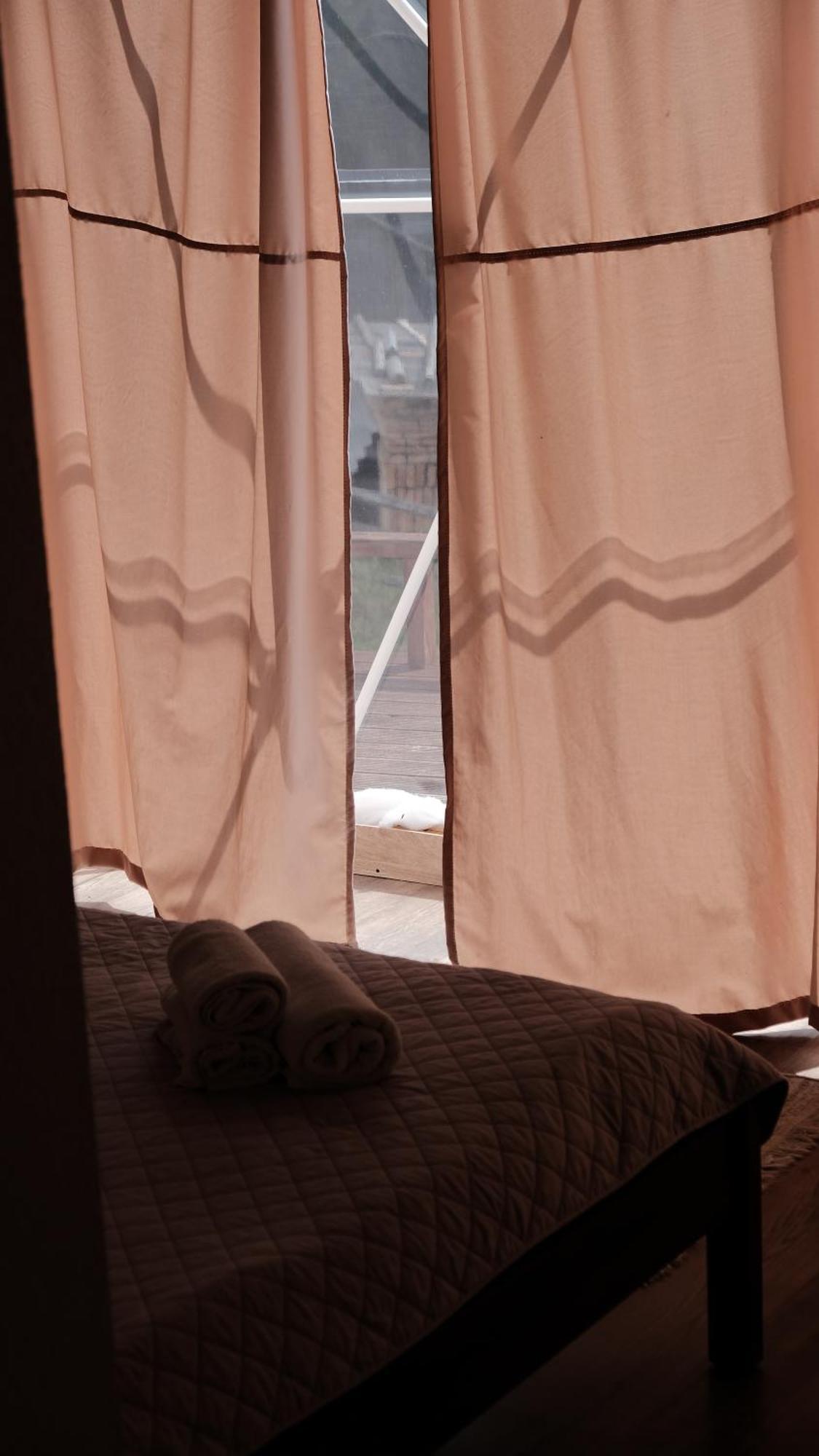 Hotel Глемпінг Де Вайб à Vorokhta Chambre photo