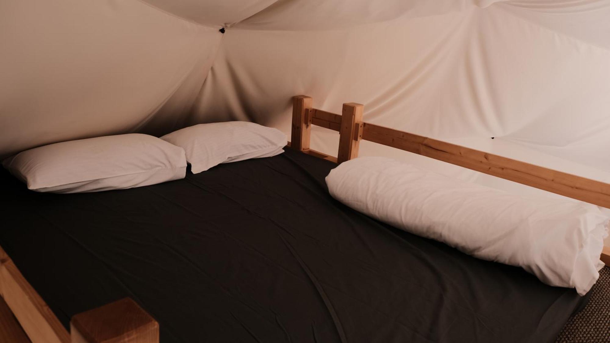 Hotel Глемпінг Де Вайб à Vorokhta Chambre photo